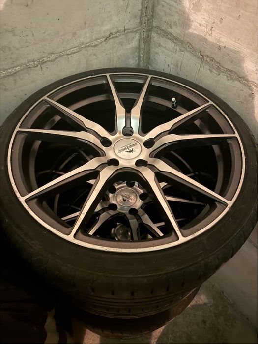 Джанти с гуми -5x112 19 8.5j ET 45