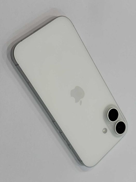 iPhone 17 – 512GB / 100% Battery Health / 0 Cycles