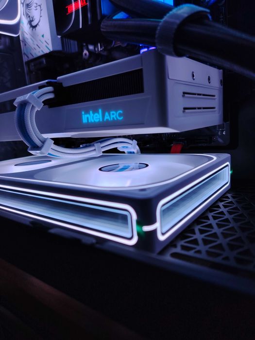 Placa video Intel Arc B570 10 Gb