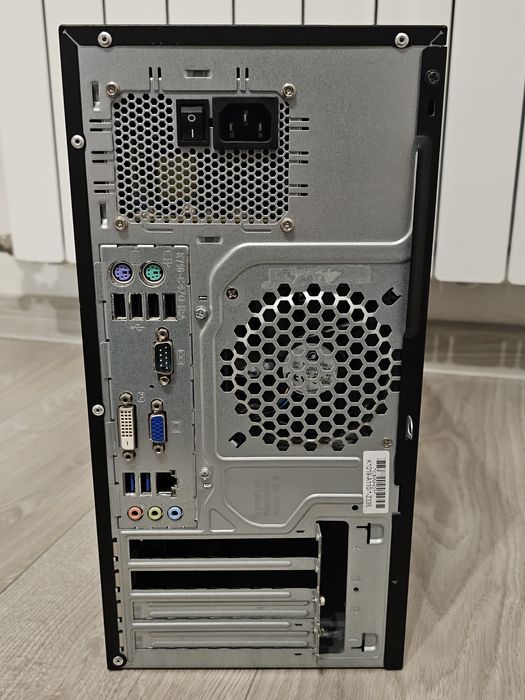 Unitate PC Fujitsu i5-4460 16Gb Ram Ssd-120Gb+Hdd-500Gb Windows
