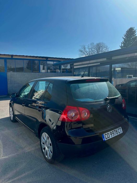 Продавам VW Golf 5