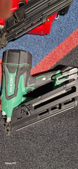 Milwaukee, Hikoki pistol de cuie pe acumulator