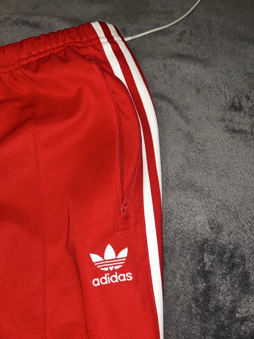 pantaloni adidas