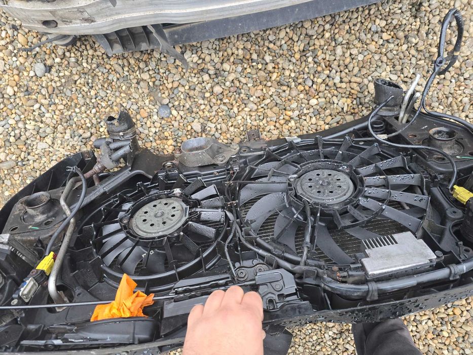 Trager Audi A4 B7/Faruri Xenon.