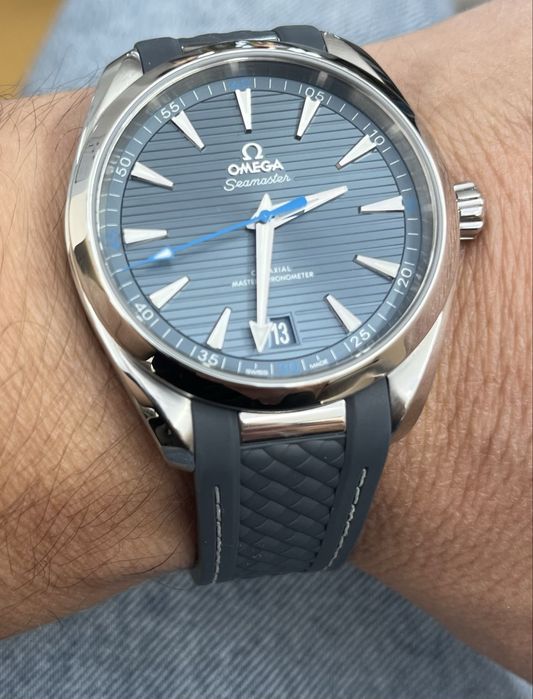 Часовник Omega AQUA TERRA 150M