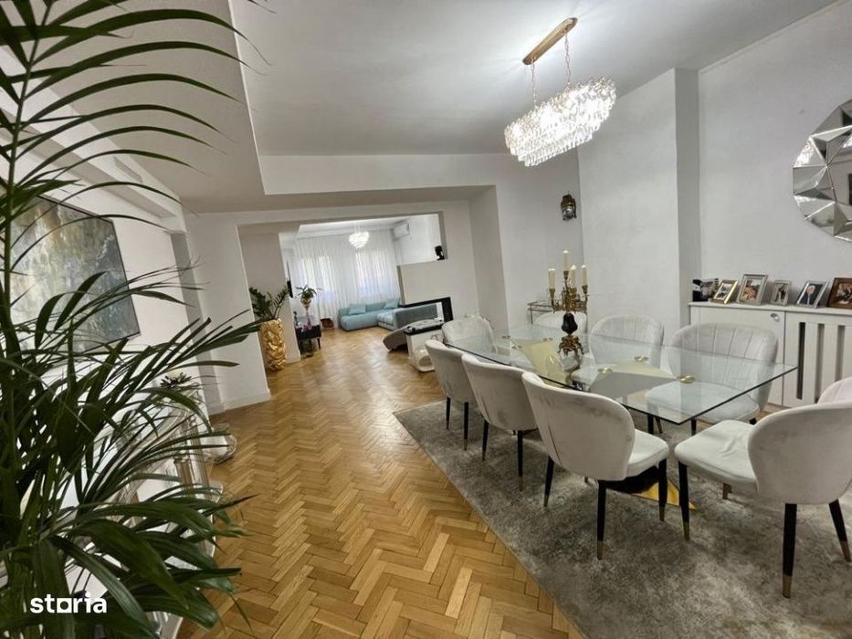 Apartament 4 camere decomandat - zona Capitale