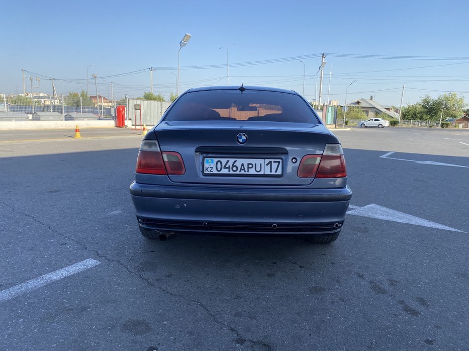 Срочно продам машину бмв 3 кузов е46