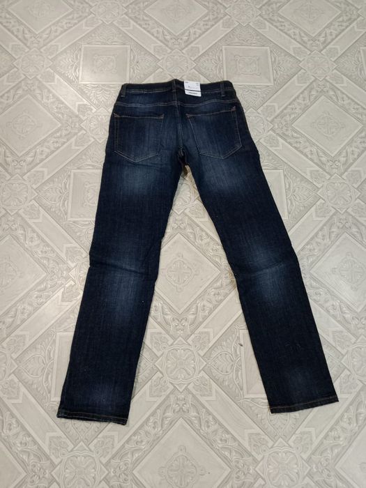 Продам мужские джинсы