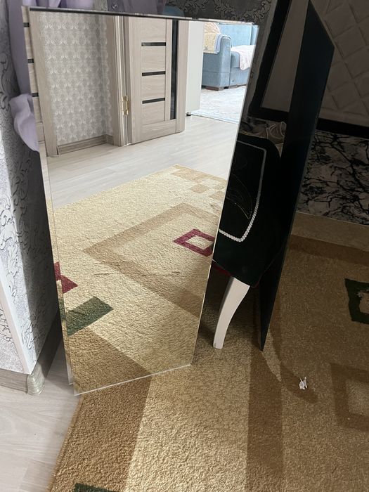 Продам зеркало срочно
