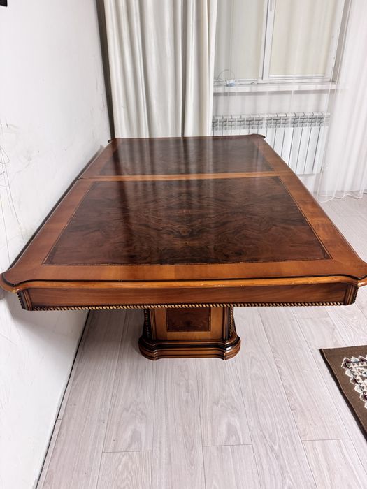 Продается стол б/у в хорошем состояний