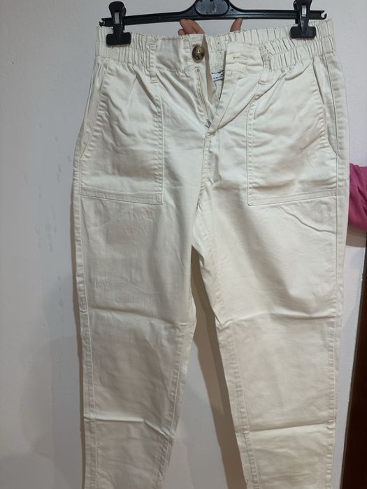 Blugi albi purtati de cateva ori