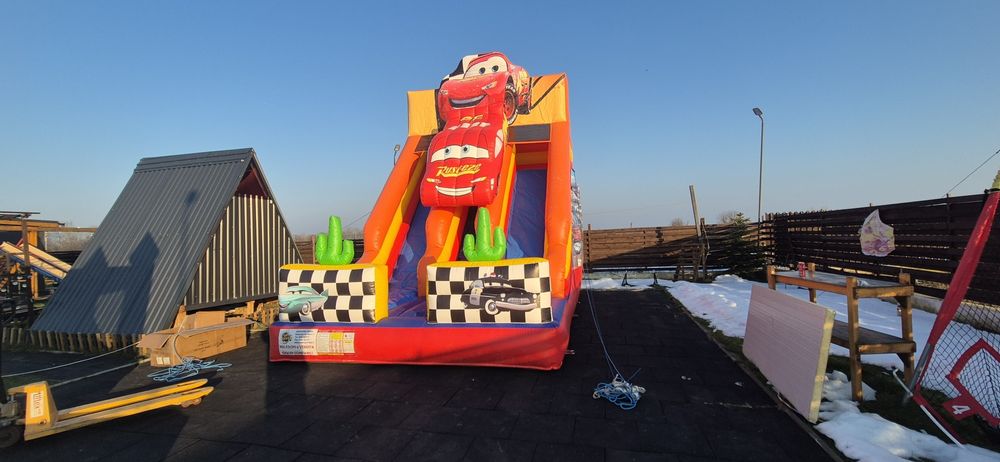 Topogan gonfabil pentru divertisment