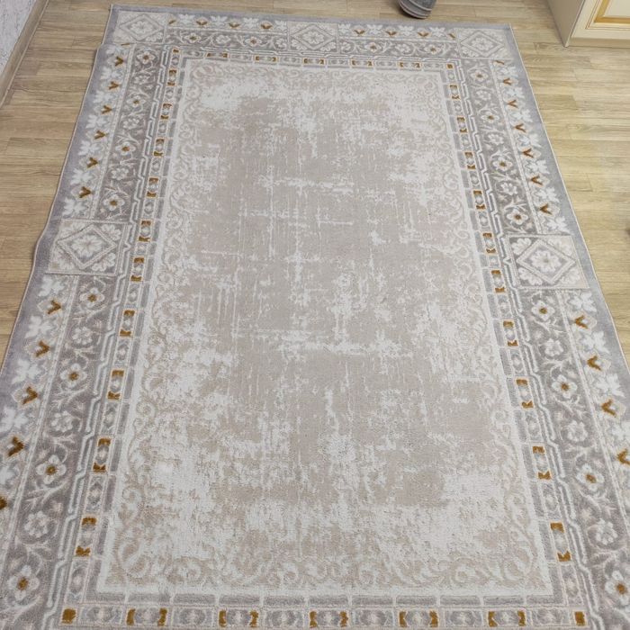 Продам ковёр 192*300