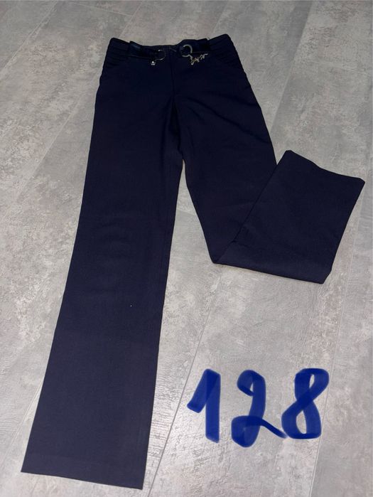 Продам школьные вещи