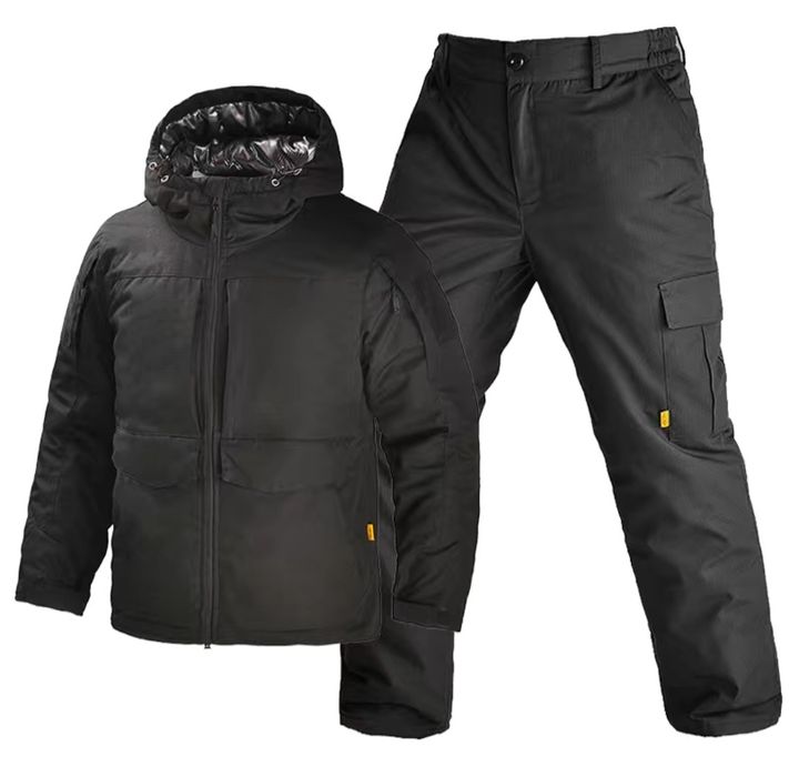 Продаю мужскую спец.одежду.