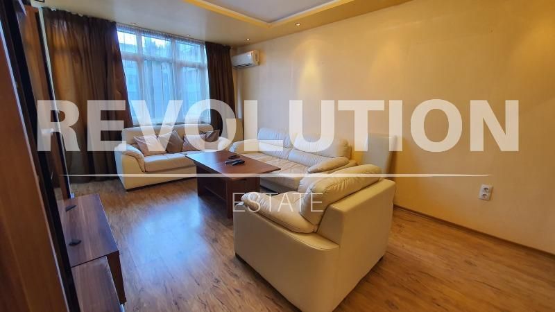 Дава се под наем Двустаен апартамент в Варна, Център - 60 кв.м за 600 € - Снимка #2