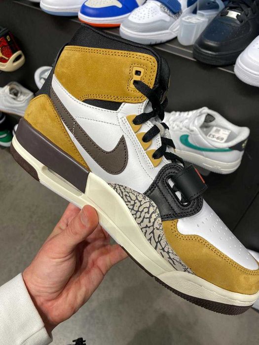 Кроссовки: Nike air Jordan legacy