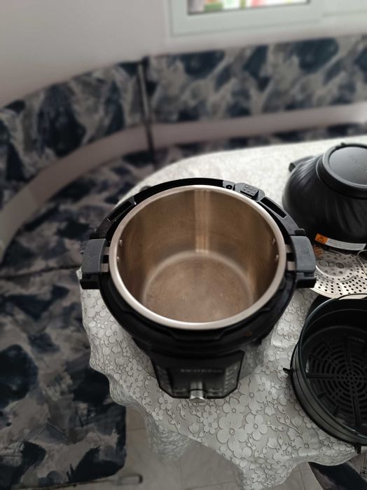 Мултикукър Instant Pot PRO CRISP + AIR FRYER 11 в 1