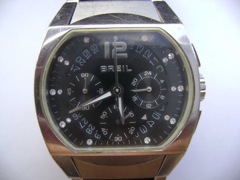 Продавам 5 броя кварцови часовници Breil,Swatch,TCM,Curren