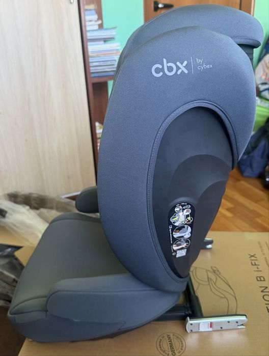 НОВ Стол за кола Cybex - Solution B i-Fix