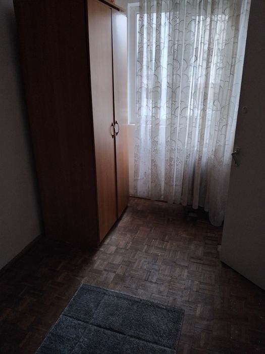 Închiriez apartament
