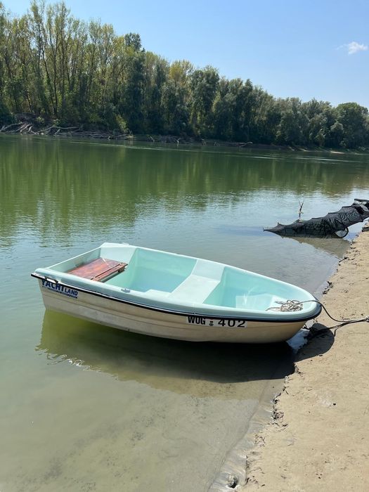 Barcă fibră cu motor