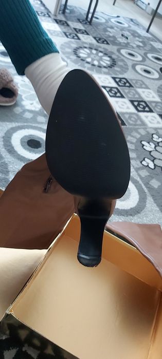 Сапоги, кожанные, 40 р, новые