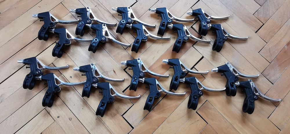 Piese bicicletă, mânere frână , Etriere+plăcute, noi