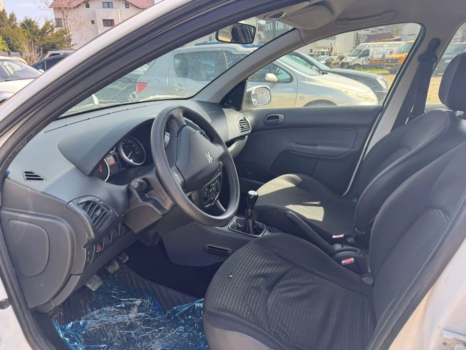 Peugeot 206+ Primul propietar, autovehicul in stare buna de functionare