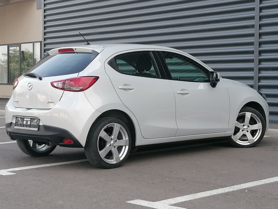 MAZDA 2 2018 — imagine 3