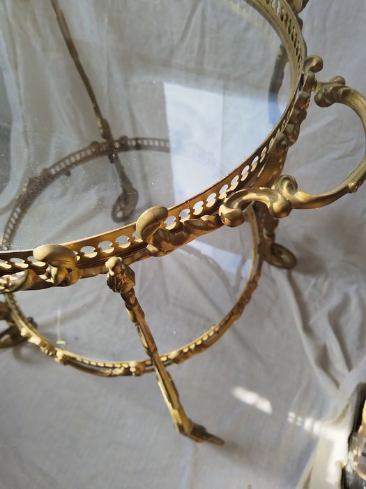 gheridon masuta cu sticla