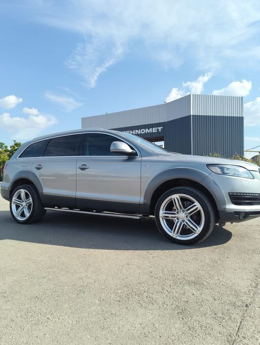 Vand Audi Q7 persoana fizica
