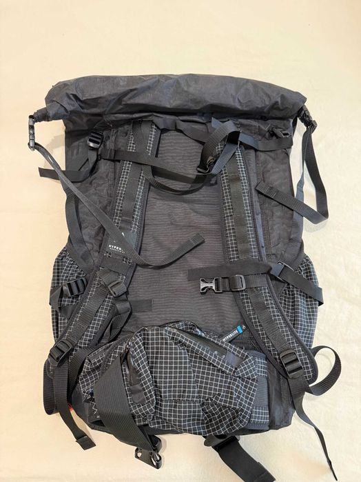 Продавам туристическа раница Hyperlite Mountain Gear Southwest 55 Black, Large