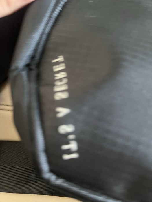 Trapstar чанта нова