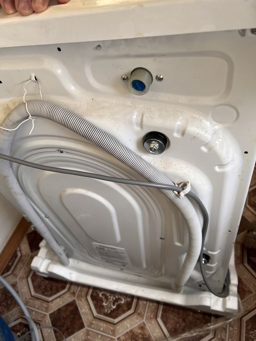 Продам стиральную машину