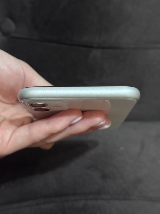 Продам iphone 11