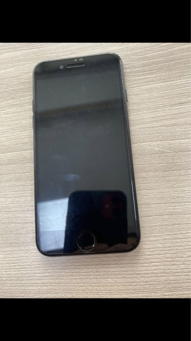 Iphone se 2020 продажа или обмен.