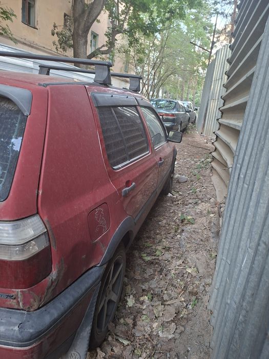 Продам голф3 мех/1.8/1992 Golf 3