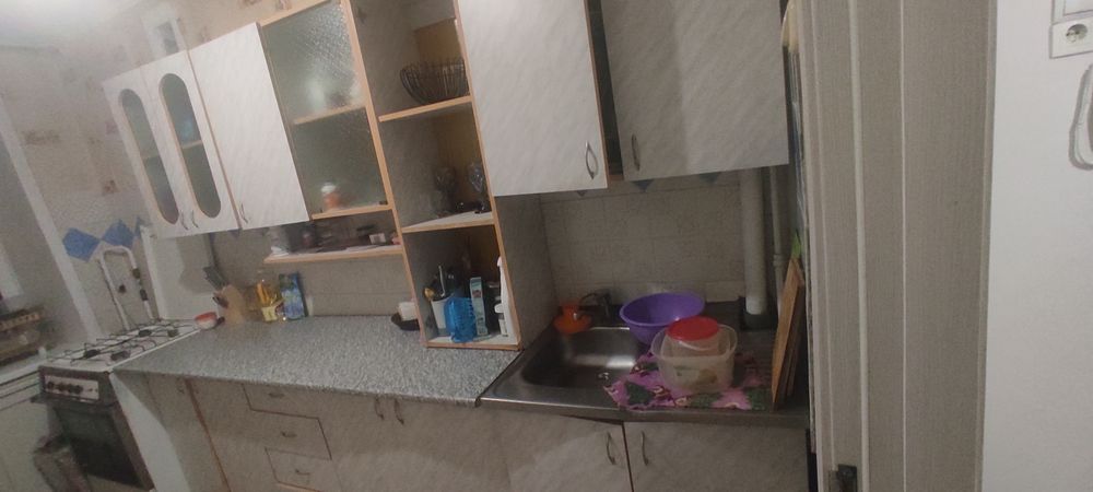 Отдам даром кухню