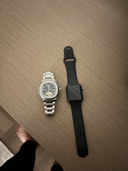 Часы Patek Philippe и Apple Watch 3 оригинал