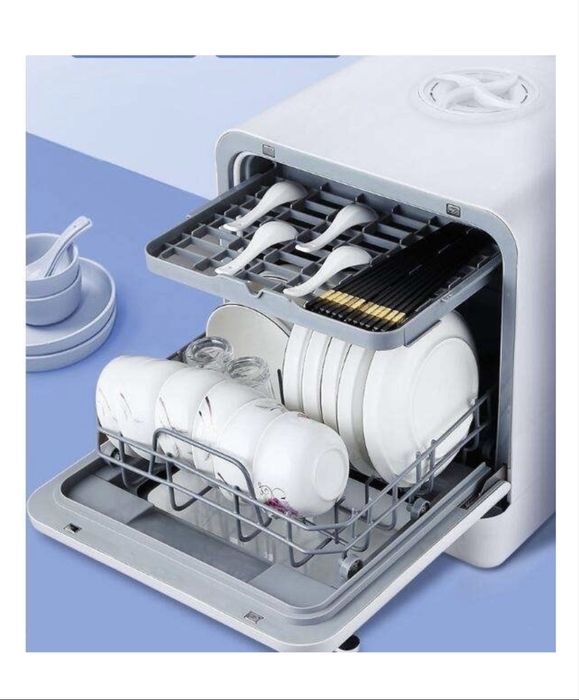 Продам посудомоючную машину