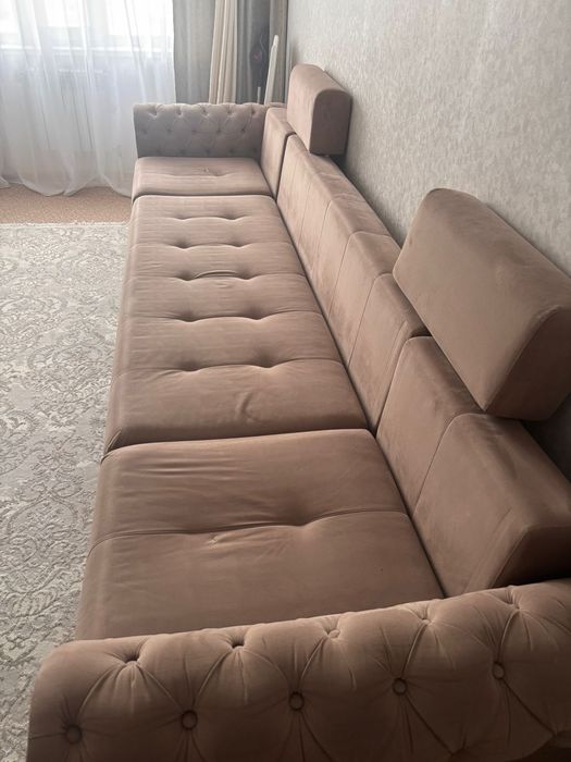 Диван б/у,цвет коричневый
