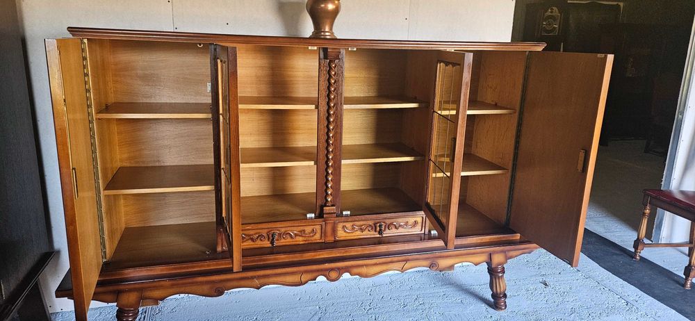 Mobila rustica servanta ,masa cu 6 scaune