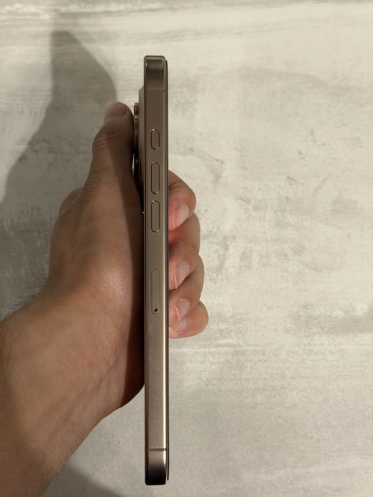 Продам Iphone 16 Pro Max 256gb