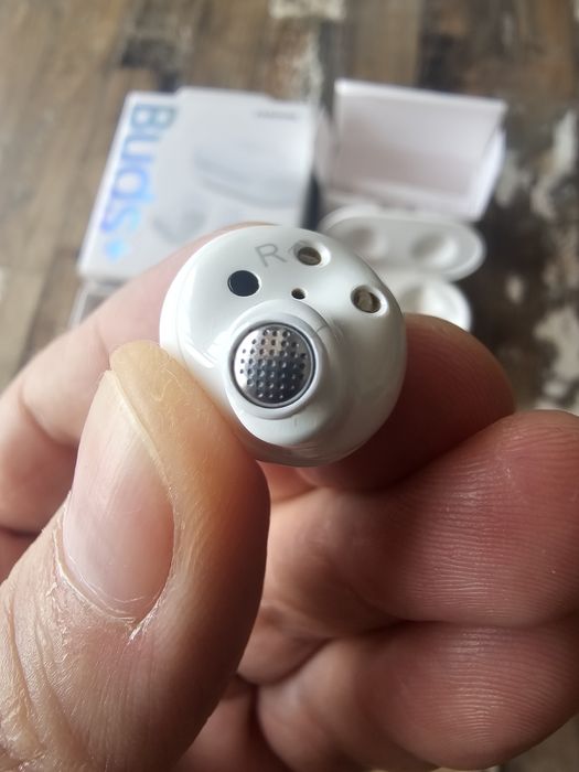 Samsung Buds+ plus R175 безжични слушалки