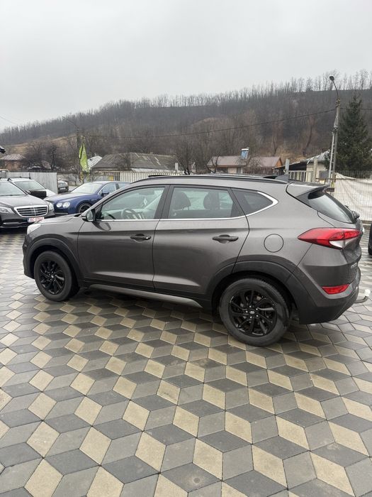 Hyundai Tucson,1700cc,diesel,An 2016,euro6,Km 242000.