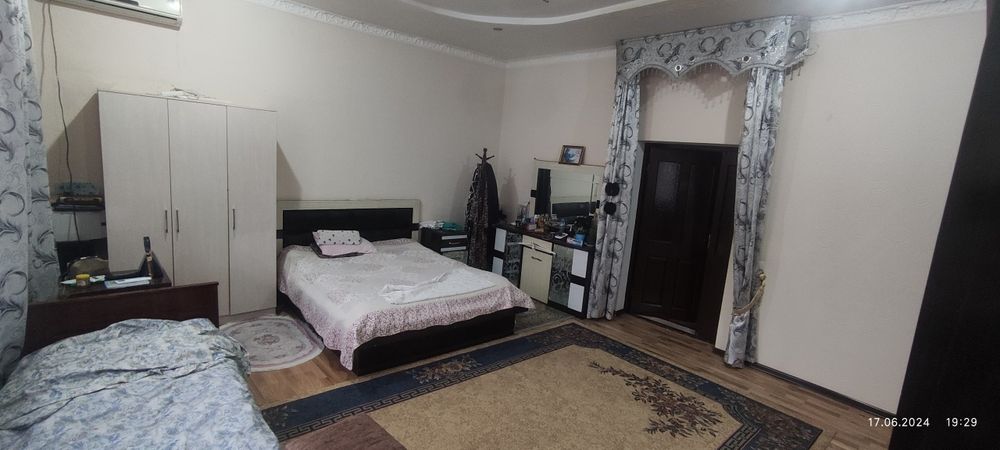 6 sotih. 6 xona  tayor biznesi bilan uchastka sotiladi