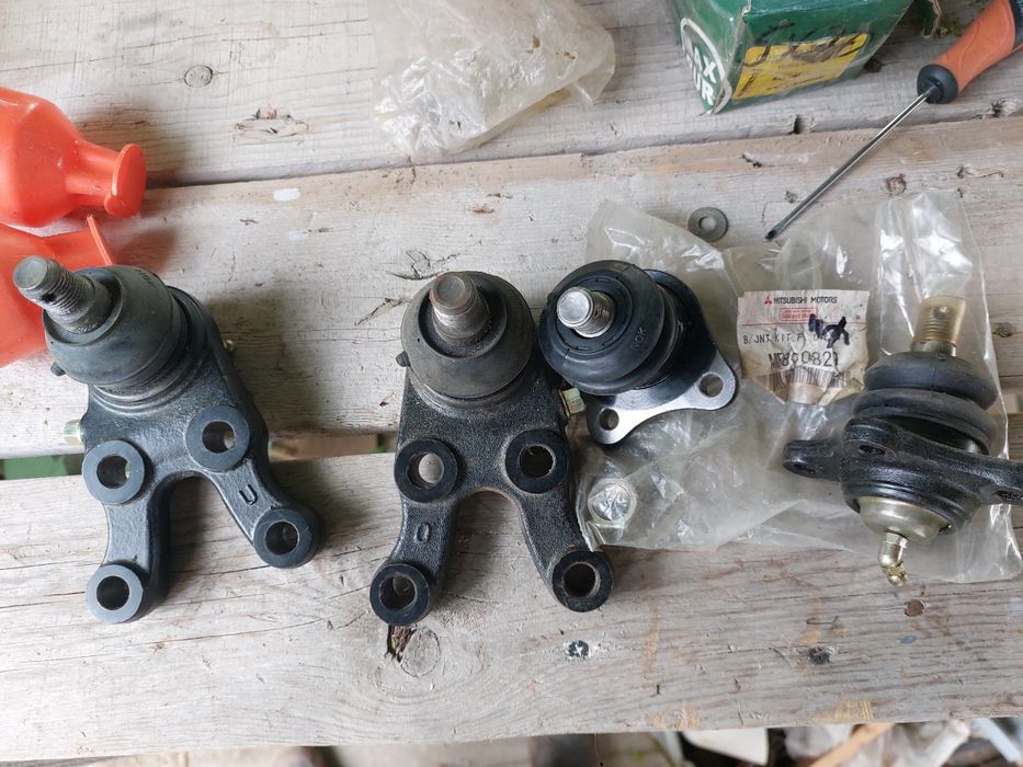 Шаровые на Mitsubishi Montero