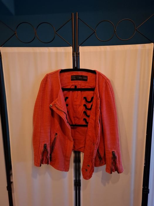 Jachetă "Zara", textură tweed, culoare roșu-coral