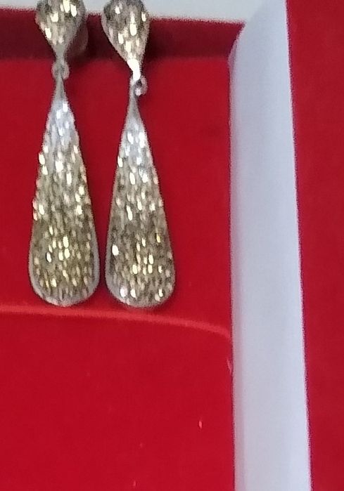 Серьги серебряные.